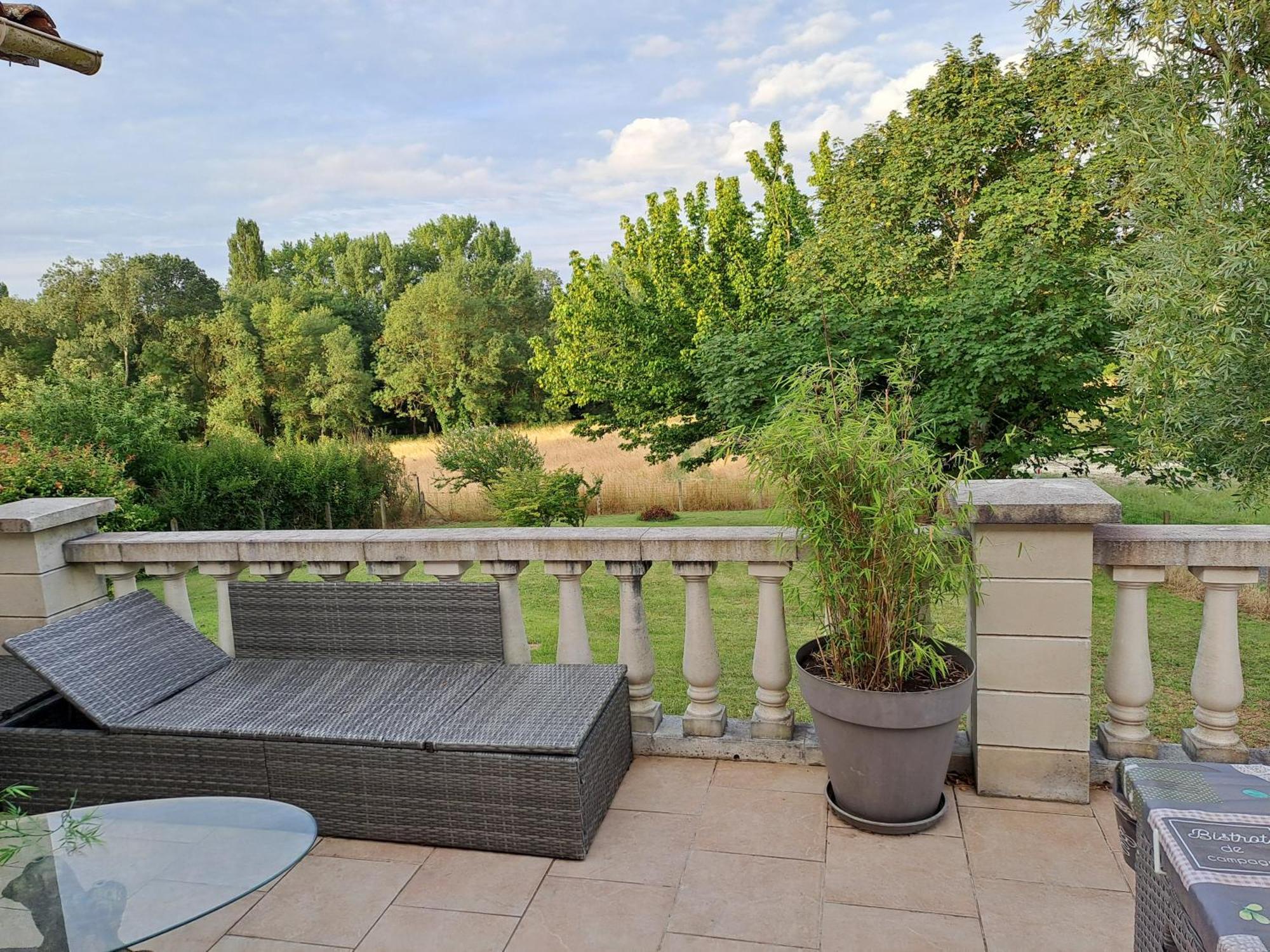 L'Ile Verte Chambre Avec Salle De Bain Privee Champagnac  エクステリア 写真